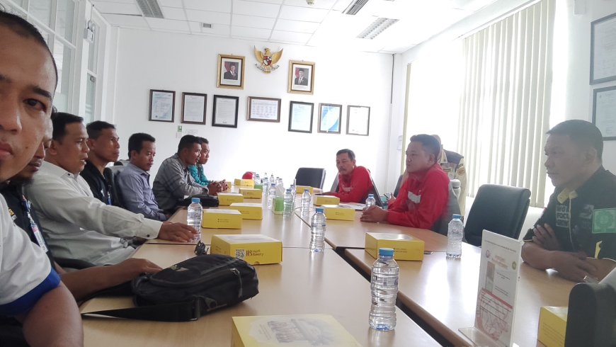 Semen Merah Putih Gresik PHK Warga Ring Satu, Ingkari Hasil Kesepakatan