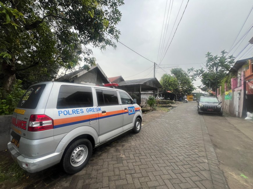 Mobil Ambulans Gratis Polres Gresik Siaga 24 Jam, Cukup Hubungi Cak Roma 081188002006