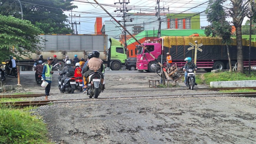 Rawan Laka, DPRD Lamongan Dorong Peningkatan Penjagaan Perlintasan Kereta Api