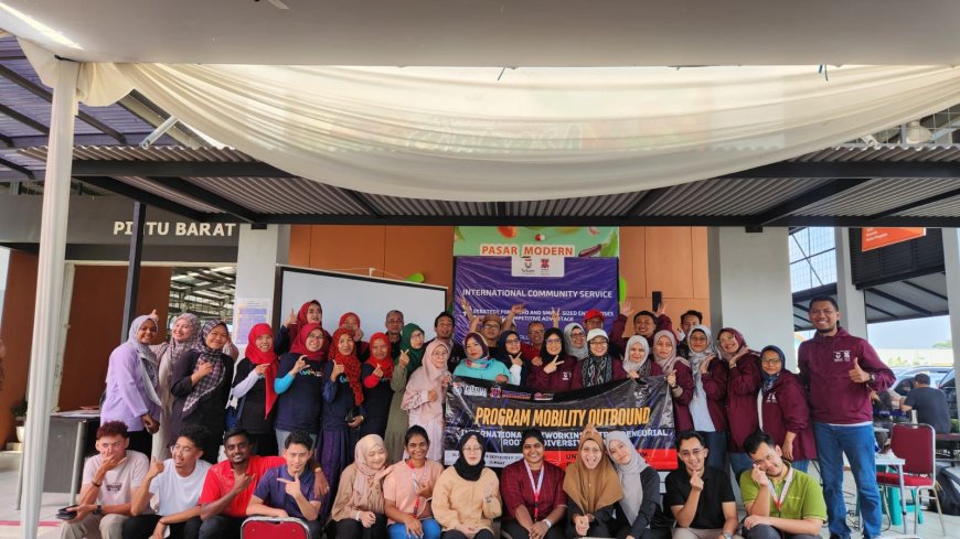 Pedagang Pasar Sinpanse Bandung Didampingi Memanfaatkan Keuangan Digital