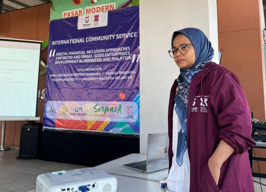 Pedagang Pasar Sinpanse Bandung Didampingi Memanfaatkan Keuangan Digital