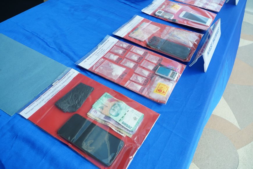 Polres Gresik Tangkap Sembilan Tersangka Narkoba, Ratusan Gram Sabu dan 171 Butir Inex Diamankan