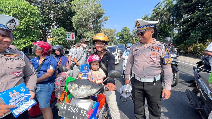 Kampanye Tertib Berlalu Lintas di Gresik, Wujudkan Keselamatan Bersama dalam Operasi Patuh Semeru 2025