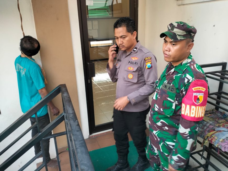 Gempar! Seorang Pria Gantung Diri di Masjid di GKB Gresik