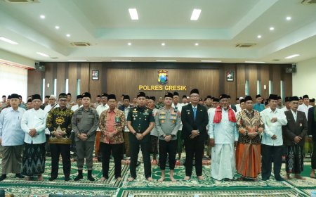 Polres Gresik Bersama Forkopimda Gelar Do'a Bersama Sambut HUT RI ke-80
