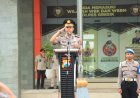 Momen Haru, Kapolres Gresik AKBP Rovan Richard Mahenu Pimpin Apel Terakhir Titipkan Doa untuk Anggota