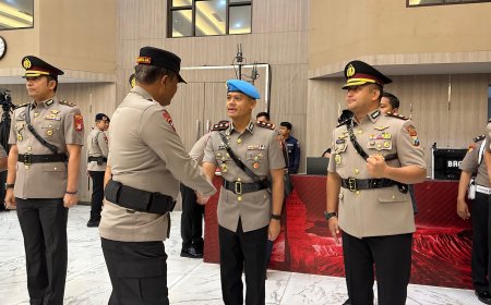 Serah Terima Jabatan Kapolres Gresik, AKBP Ramadhan Nasution Gantikan AKBP Rovan Richard Mahenu
