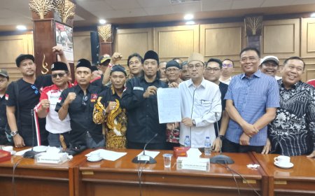 Satu Suara dengan Rakyat, Pimpinan DPRD Sidoarjo Teken Dukungan Moral Laskar Jenggolo