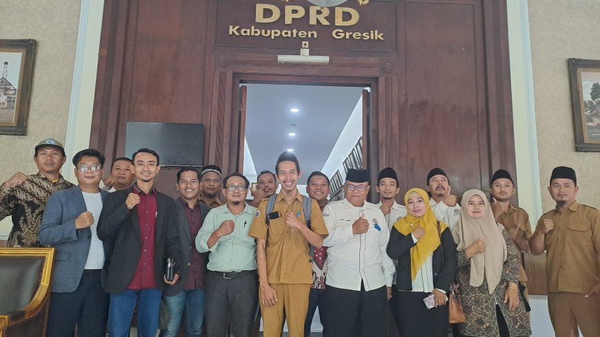 LBH Satya Yustisia Dampingi Warga Tebuwung Audiensi di DPRD Gresik, Tuntutan Terkabul