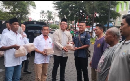 REI Gresik Tebar Kebaikan dengan Berbagi Seribu Paket Buka Puasa
