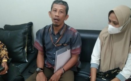 Debitur Datangi Kantor FIF Cabang Menganti Bersama Kuasa Hukum, Imbas Motor Ditarik Oknum DC