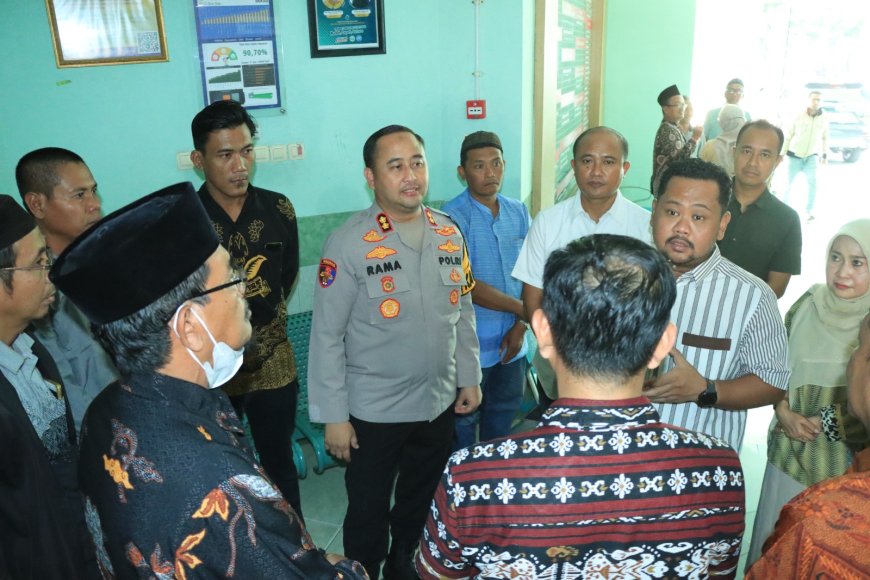 Forkopimda Gresik Besuk Korban Luka di RSUD Ibnu Sina, Tegaskan Komitmen Jaga Kondusivitas Kamtibmas