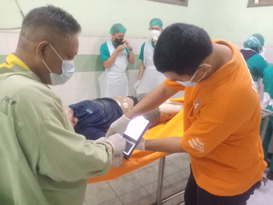 Hari Ketiga Pencarian, Satpolairud Polres Gresik dan Tim SAR Berhasil Temukan Korban KM Dharma Ferry VII