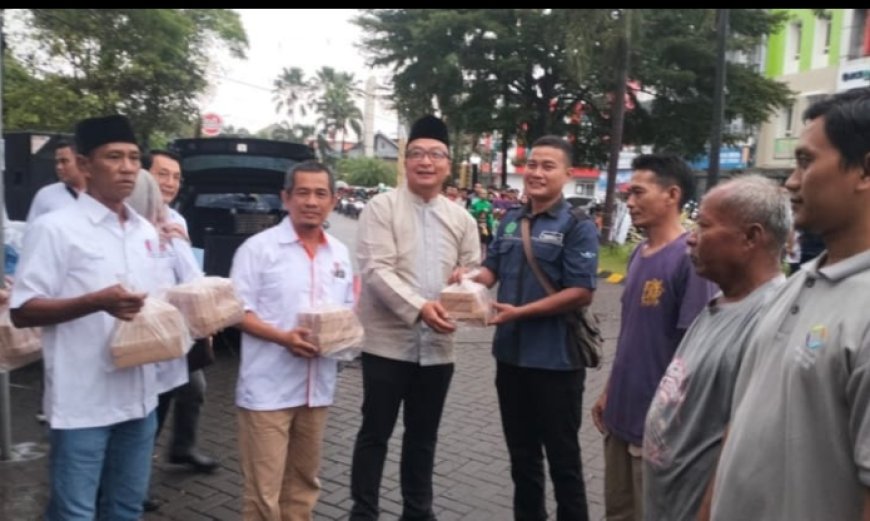 REI Gresik Tebar Kebaikan dengan Berbagi Seribu Paket Buka Puasa