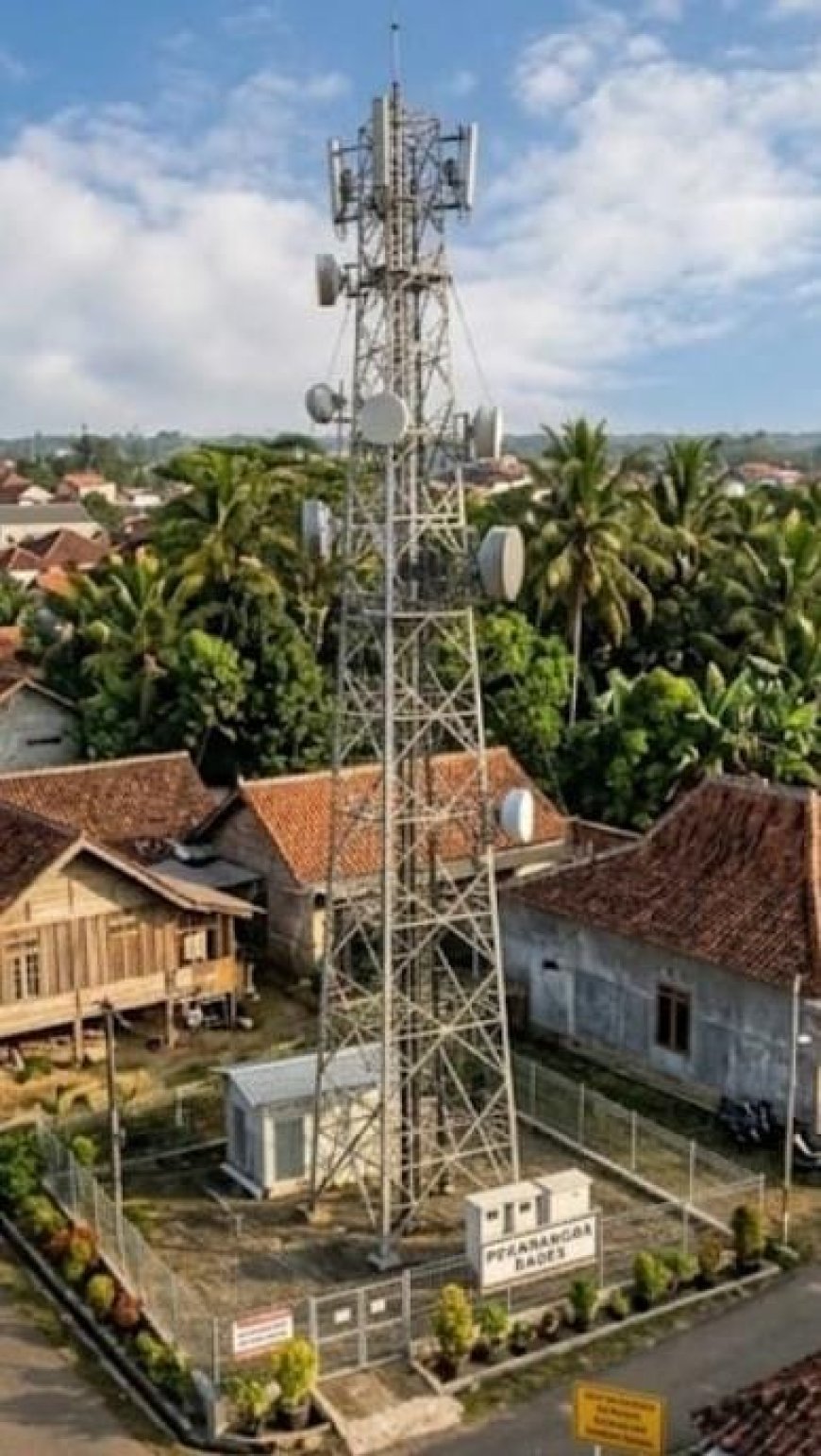 Berdiri di Lahan Kades, Proyek Menara BTS Pagerwojo Picu Gelombang Penolakan Warga