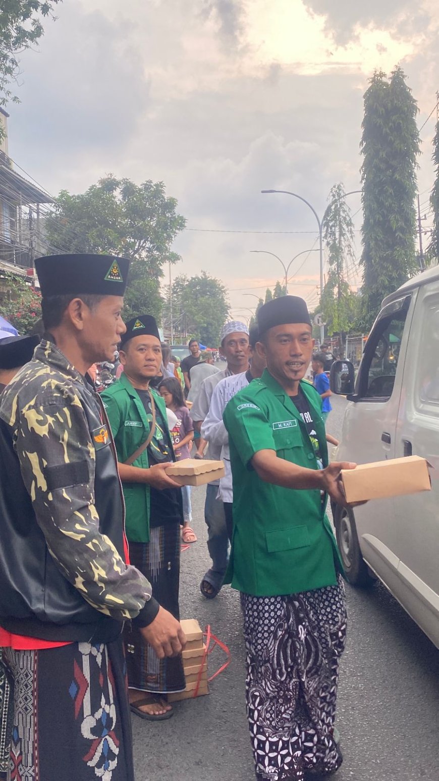 PAC GP Ansor Ranting Tlogopojok Bersama Oi Raya Gresik Gelar Buka Bersama, Pererat Silaturahmi dan Soliditas Kader