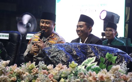 Kapolres Gresik Hadiri Darul Ihsan Bersholawat dan Halal Bihalal, Perkuat Sinergi Ulama dan Polri