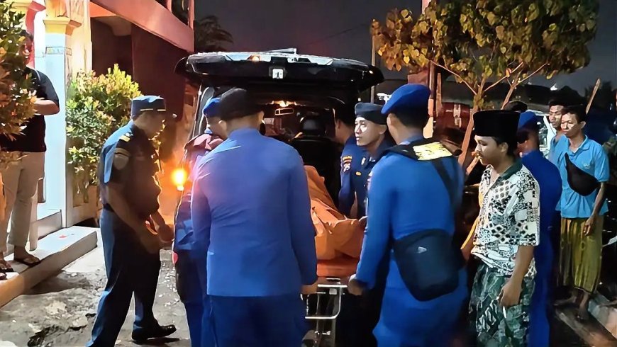 Satpolairud Polres Gresik Lakukan Pencarian 2 ABK Hilang Perahu Tenggelam