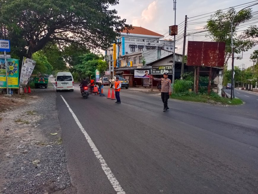 Simpang Empat Prupuh Rawan Laka, Polsek Panceng Gerak Cepat Pasang Speedtrap demi Keselamatan Warga
