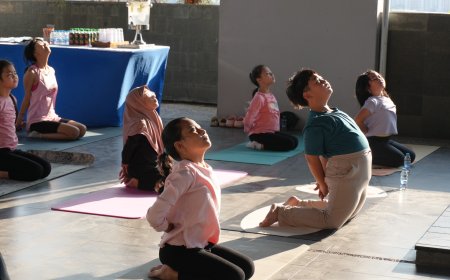 Momen Liburan Sekolah, BeSS Mansion Hotel  Hadirkan Yoga Khusus Anak-anak