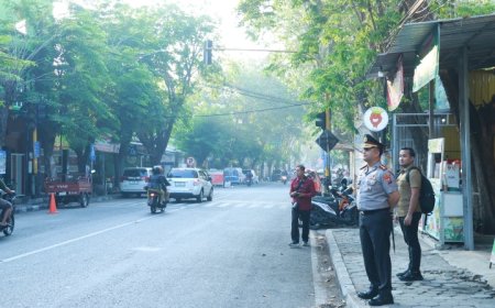 Hari Pertama Masuk Sekolah, Kapolres Gresik AKBP Ramadhan Turun Langsung Pastikan Kelancaran Lalu Lintas