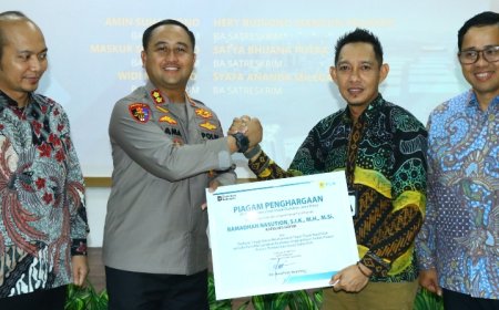 Polres Gresik Terima Penghargaan Tertinggi dari PLN UID Jawa Timur Usai Ungkap Kasus Pencurian Kabel Listrik