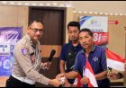 Kado Kemerdekaan dari Satlantas Polres Gresik, 17 Warga Kelahiran 17 Agustus Dapat SIM Gratis