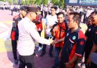Peringati Hari Lalu Lintas Bhayangkara Ke-71, Polres Gresik Gelar Apel Bersama Relawan Ambulans dan Ojol