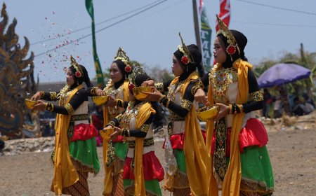 Pukau Pengunjung, Tari Song-Song Senom Tandai Pembukaan TMMD 130 Pamekasan